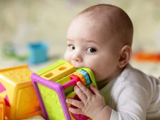 آیا اسباب بازی‌های پلاستیکی مضر هستند؟